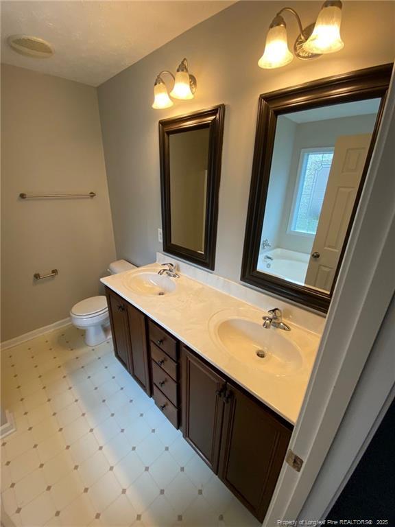 Building Photo - 2106 Crain Ct