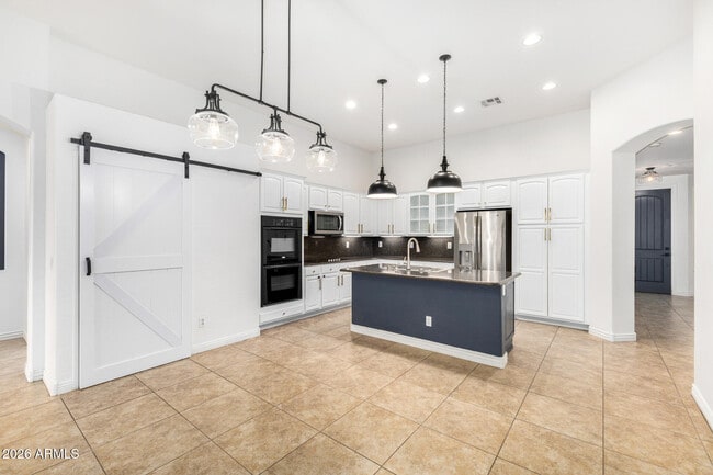 Building Photo - 2833 E Cobalt St