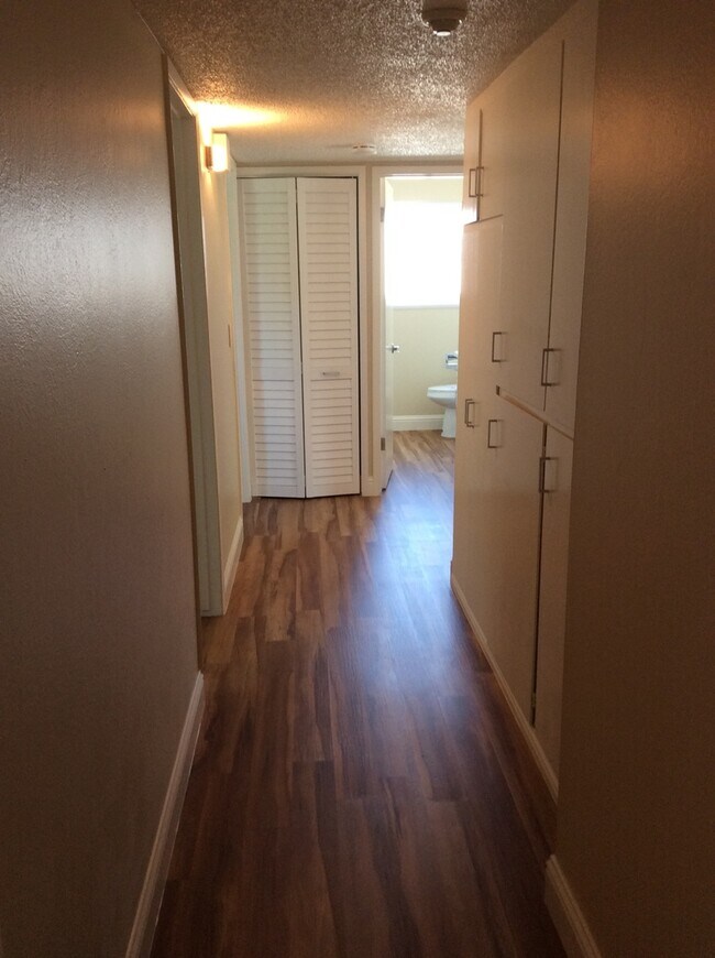 Building Photo - 1525 Atlanta Ct