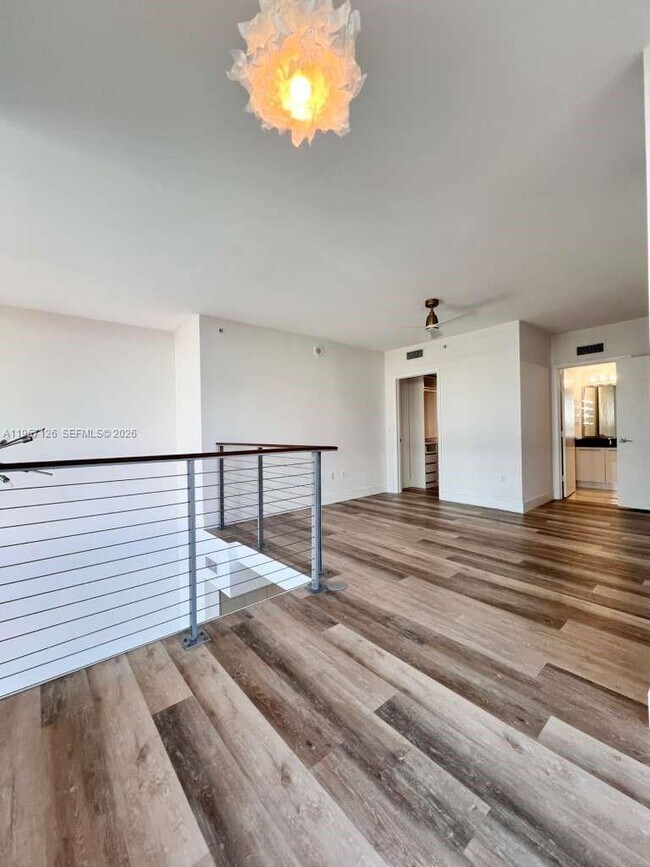 Building Photo - 90 SW 3rd St