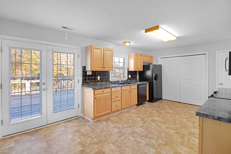 Building Photo - 405 NC-172