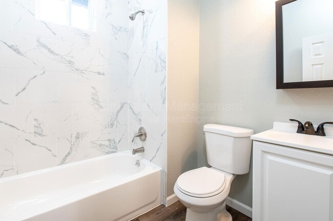 Building Photo - 1601 S Pattie St