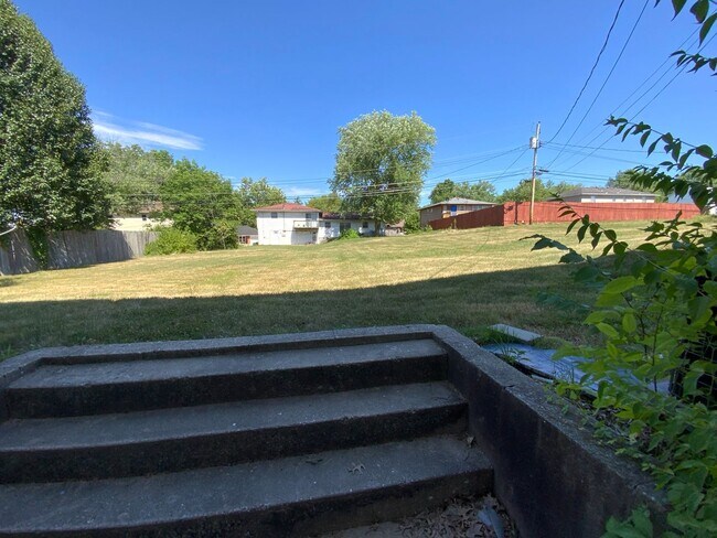 Building Photo - 204 S Scott Blvd