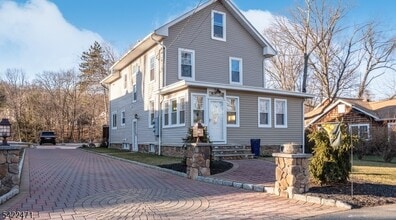 Building Photo - 22 Personette St