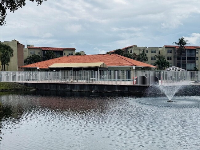 Building Photo - 1800 SW 81st Ave