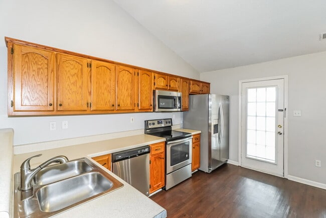 Building Photo - 9111 Kaitlyn Dr S