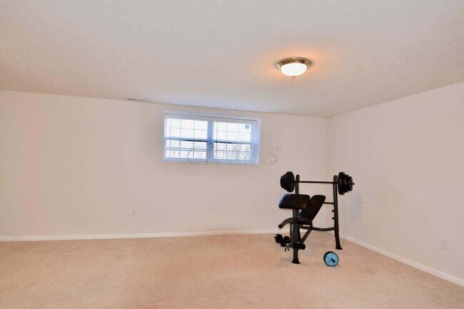 Building Photo - 674 Spring Valley Dr
