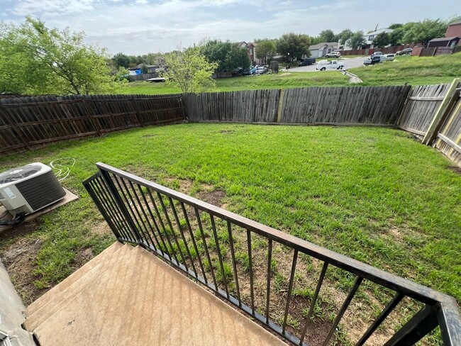 Building Photo - 3734 Candleglenn