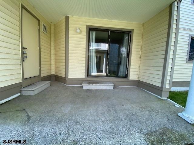 Building Photo - 169 N Basin Dr