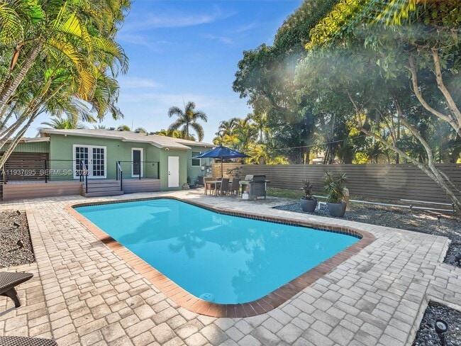 Building Photo - 1731 NW 7th Terrace