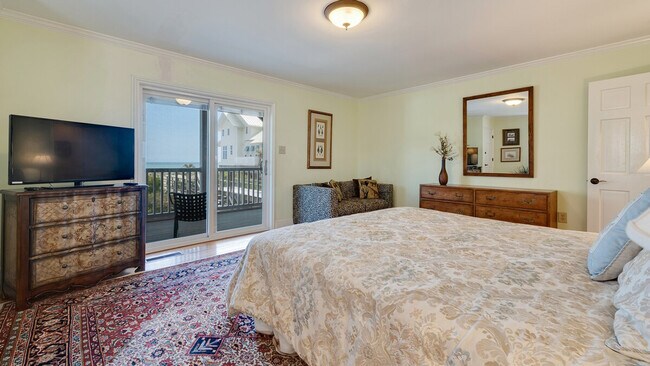 Building Photo - 1217 Debordieu Blvd