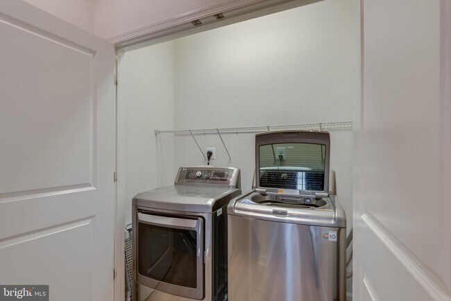 Building Photo - 42270 Yancey Terrace