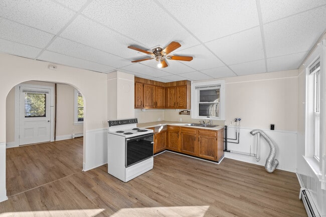 Building Photo - 115 High St