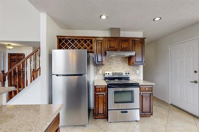Building Photo - 719 Woodlake Dr