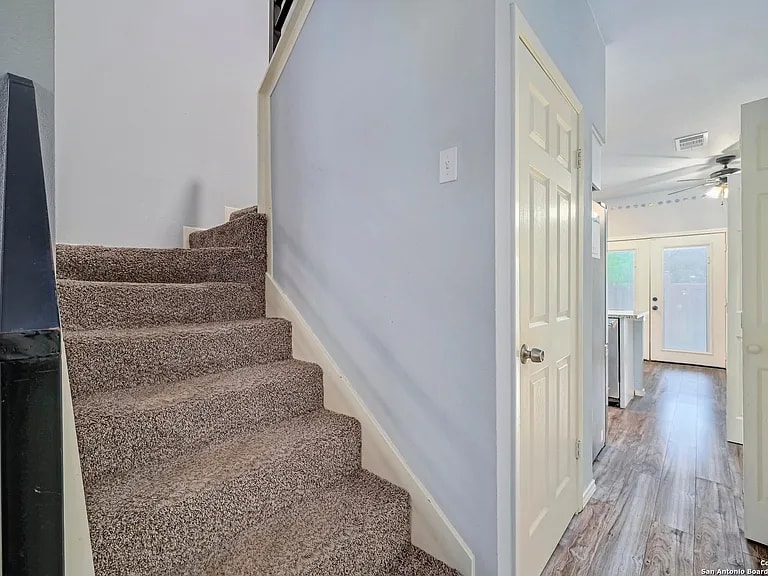 Building Photo - 1815 Gary's Park St