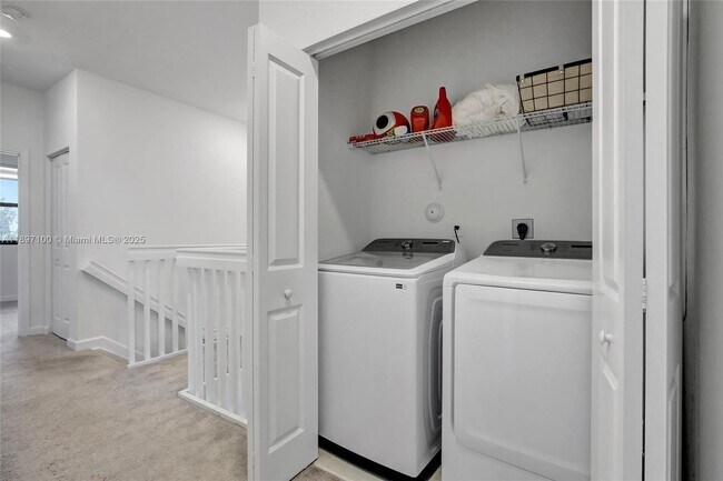 Building Photo - 20492 NW 4th Ave