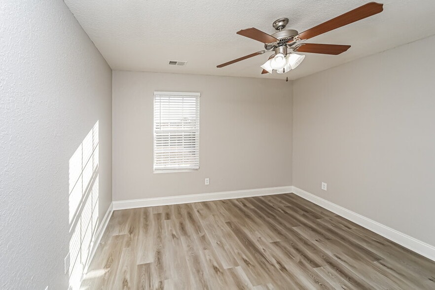 Building Photo - 4216 Blake Cir