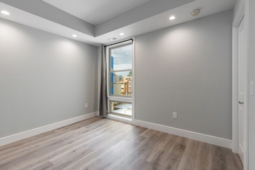 Building Photo - 1222 N Marshall St