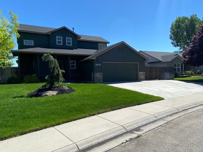 Building Photo - RV/Boat Parking with Nampa Home!