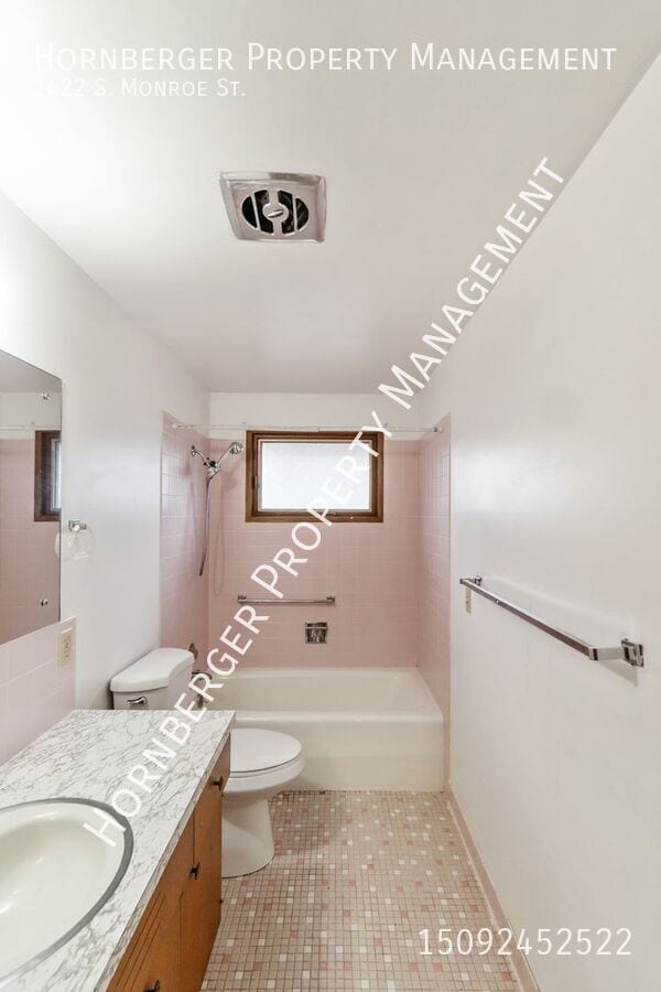 Building Photo - 1422 S Monroe St