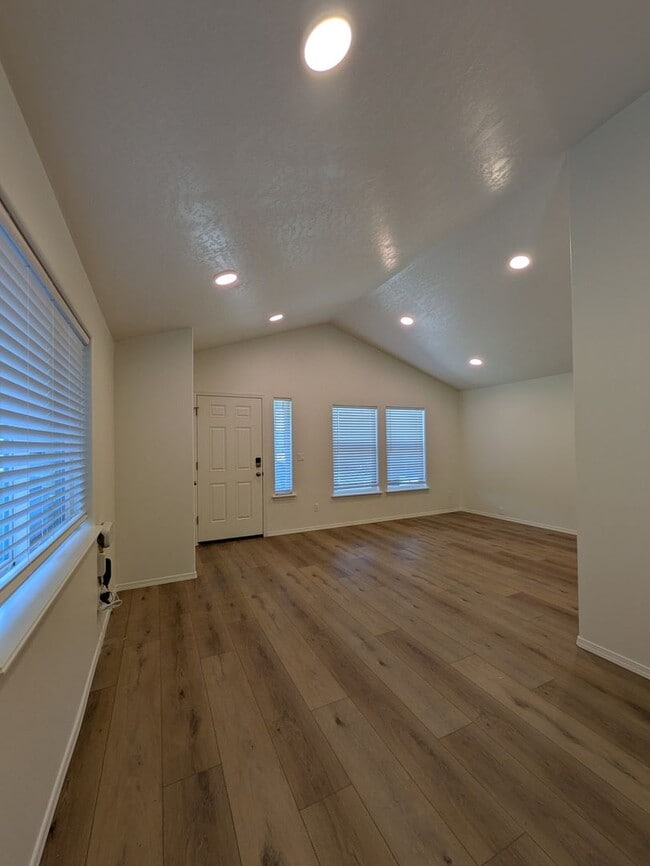 Building Photo - New Single Level Home in SunRidge Community