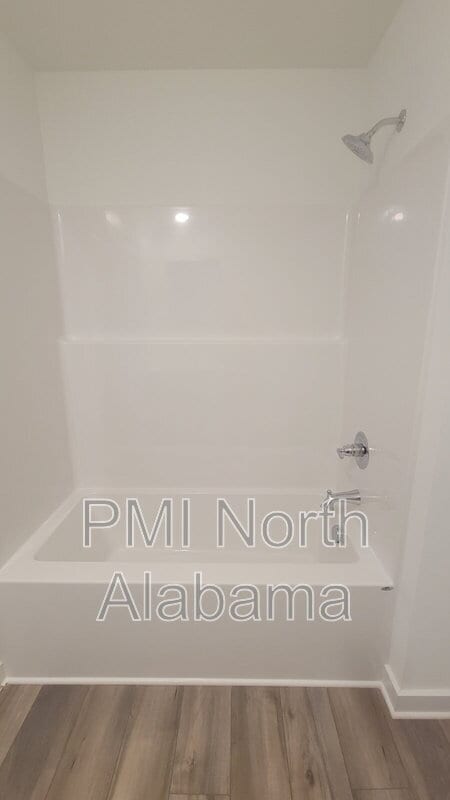 Building Photo - 7597 Discovery Pt Dr NW