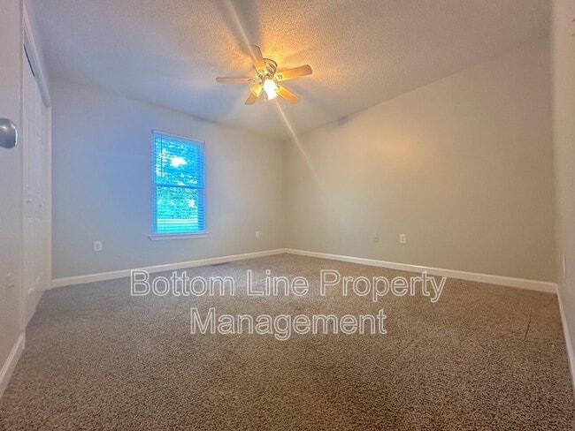 Building Photo - 6529 Cedar St