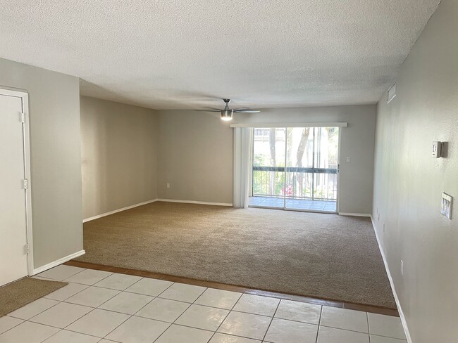 Building Photo - 602 Orange Dr