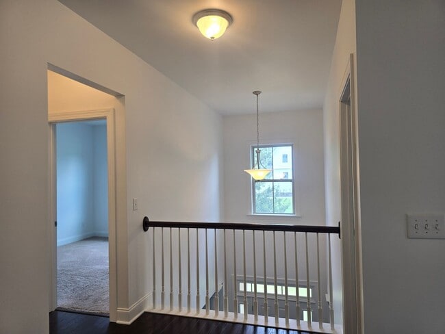 Building Photo - The Parks at Meadowview