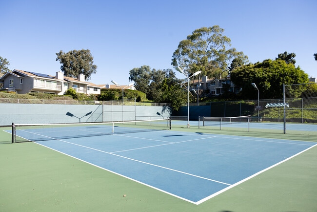 Building Photo - 2274 Caminito Castillo