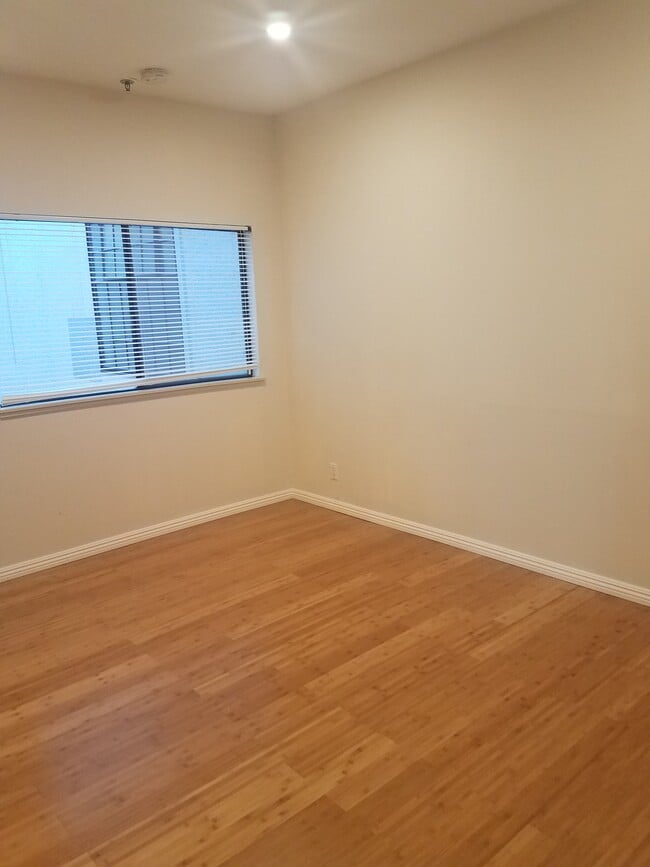 Building Photo - 311 Bora Bora Way