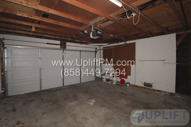 Building Photo - 1529 Marjorie St