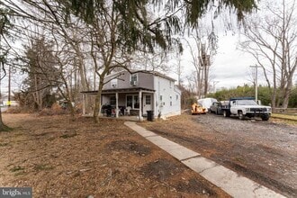 Building Photo - 801 Bethel Ave