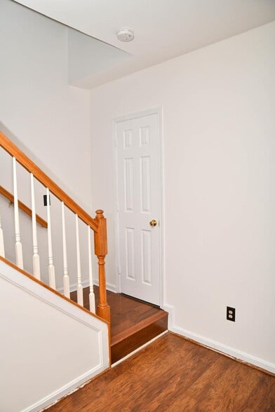 Building Photo - 8153 Telegraph Rd