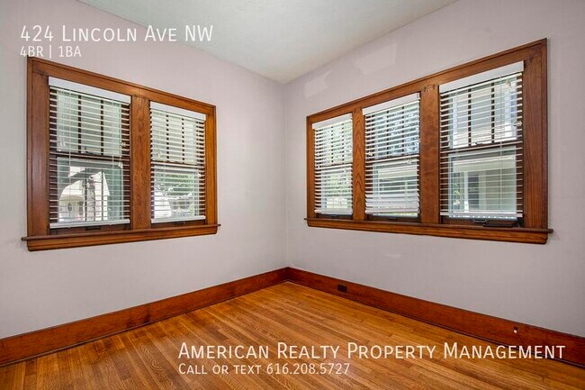 Building Photo - 424 Lincoln Ave NW