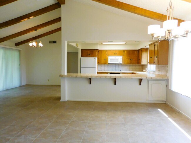 Building Photo - 9214 E Belmont Ave