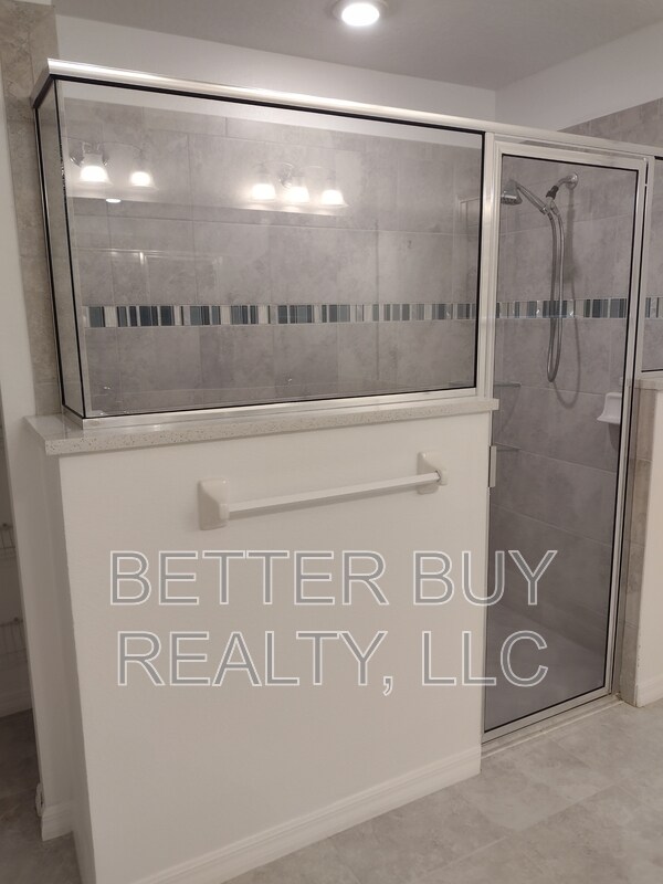 Building Photo - 16 Kalendar Ct