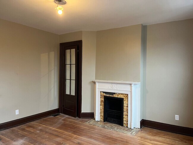 Building Photo - 1927 Scott St