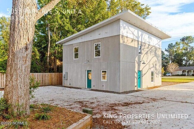 Building Photo - 5053 Park Ave S