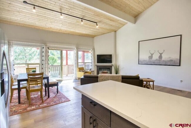 Building Photo - 217 Pinon Causeway