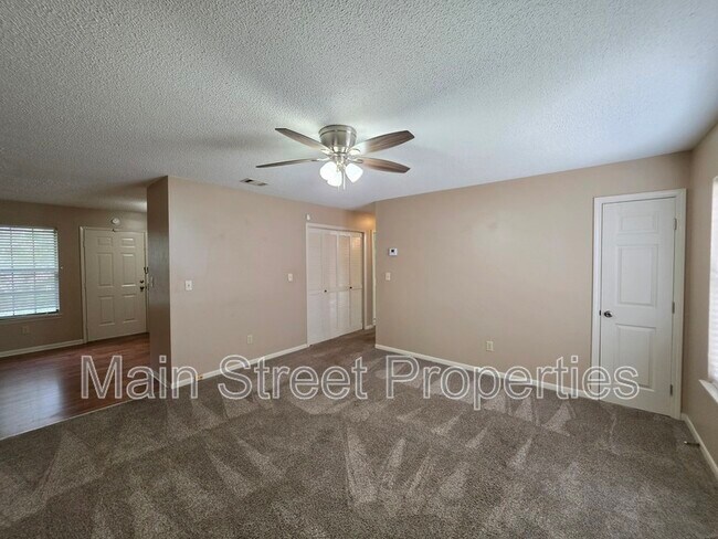 Building Photo - 1011 Martin Luther King JR Dr