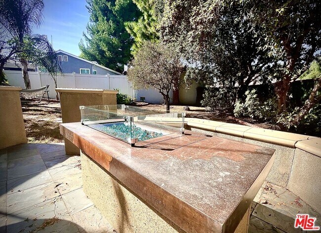 Building Photo - 3017 Urban Ave