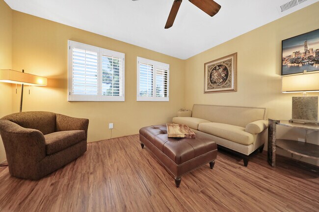 Building Photo - 84 N Kavenish Dr