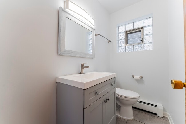 Building Photo - 4936 N Marmora Ave