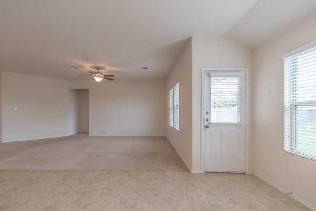 Building Photo - 809 Tabernash
