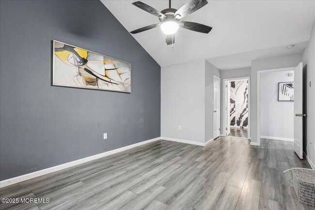 Building Photo - 292 Daisy Dr