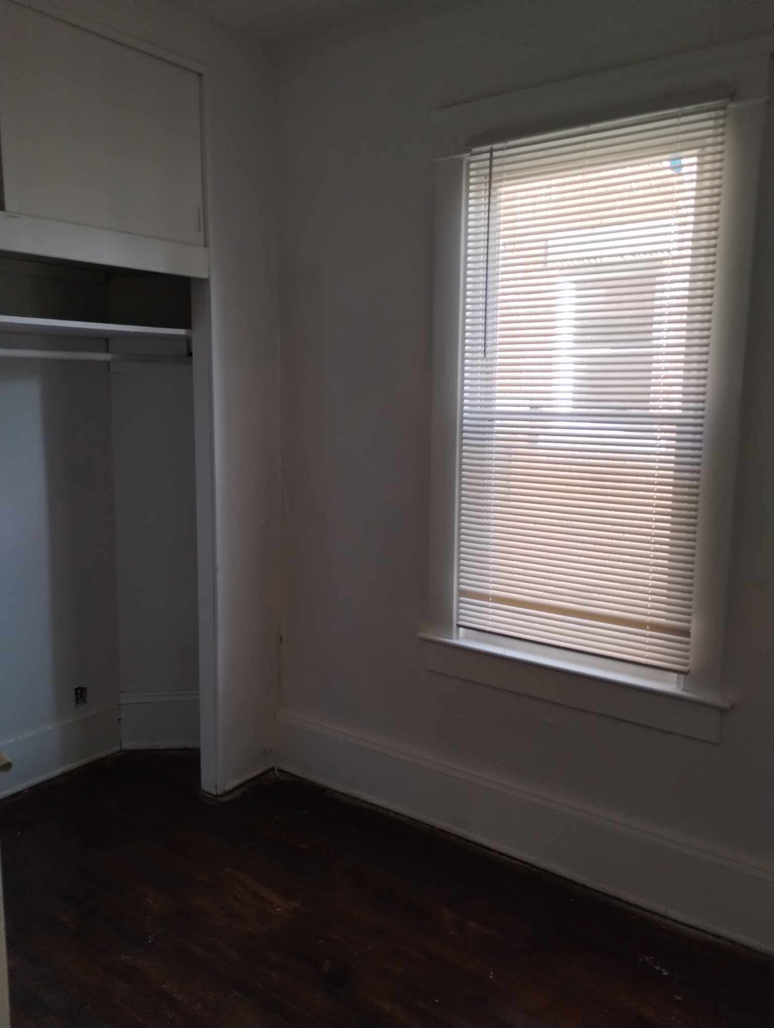 Building Photo - 1527 Jackson St