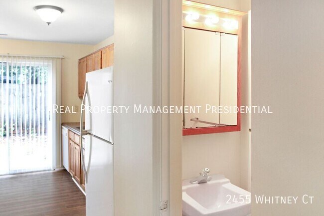 Building Photo - 2455 Whitney Ct
