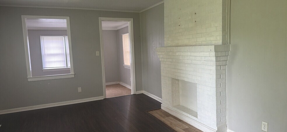 Building Photo - 226 Barbara Ave