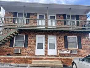 Building Photo - Apartment for Rent